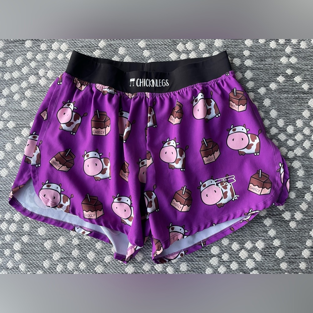 CHICKNLEGS running shorts Men’s 4” inseam Medium cow chocolate milk purple